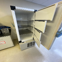Thermo Scientific TSU400A Ultra-Low Temperature Freezer image 3